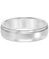 ფოტო #3 პროდუქტის Men's Comfort Fit Brushed Finish Bevel Edge Wedding Band in Platinum