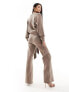 Pretty Lavish tie waist knitted wide leg jumpsuit in taupe Серо-коричневый, XS - фото #7