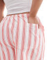 Фото #4 товара ASOS DESIGN Curve pull on short in red deckchair stripe