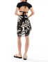 New Look printed sarong in black and white