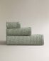 Фото #3 товара Waffle-knit textured bath towel