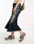 COLLUSION fishtail denim midi skirt with seam detail and pink wash Голубой, 32 - фото #4