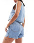 Фото #2 товара Hollister ultra high rise 90s fit denim short in mid blue