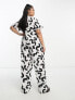 Фото #5 товара Vero Moda Curve wide leg jumpsuit in mono abstract print