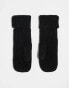 Pieces Pyron knitted mittens in black