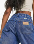 Фото #10 товара Wrangler mom straight fit jean in mid blue