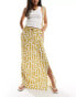 ASOS DESIGN tie waist midi skirt in mustard squiggle print Farbstrichmuster in Senfgelb, XS - EU 32-34 - фото #1