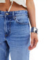 River Island Petite – Straight Jeans im 90er-Stil in verwaschenem Mittelblau