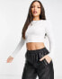 Фото #4 товара ASOS DESIGN Tall fitted crop t-shirt with long sleeve in white