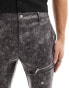 Фото #2 товара ASOS DESIGN skinny leather look trouser in washed grey with zip detail