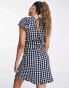 River Island Maternity frill detail mini dress in black check Черный, 44 - фото #3