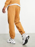 Фото #2 товара New Balance Athletics State Sweatpant in tan