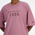 Фото #4 товара NEW BALANCE Iconic Collegiate Oversized T-shirt