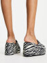 Фото #2 товара ASOS DESIGN Thierry mule wedges in zebra