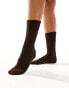 Фото #1 товара Sui Ava Magda pointelle ankle socks in dark brown