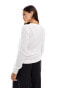 Фото #4 товара Vila longsleeve textured knitted jumper in white