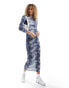 COLLUSION long sleeve slash neck acid wash maxi dress in blue BLAU, S - EU 36-38 - фото #2