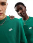 Фото #2 товара Nike Club unisex crew sweatshirt in green