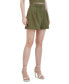 Фото #3 товара Women's Washed Twill Pleated Shorts