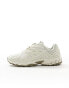 New Balance 610 trainers in beige