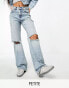 Фото #2 товара Stradivarius Petite wide leg dad jean with rips in medium blue