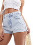 Pull&Bear high waisted ripped Mom denim shorts in bleach light blue Синий, 42 - фото #1