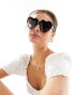 Фото #1 товара New Look heart sunglasses in jet black