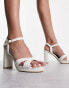 Фото #4 товара New Look cross over heeled sandal in white