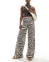 ASOS DESIGN textured wide leg trousers in zebra print Зебра, M - EU 40-42 - фото #4