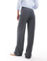 Фото #4 товара Vero Moda Tall wide leg dad trousers in grey