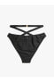 Фото #13 товара Плавки Bikini с деталями перекрещивающихся бретелек