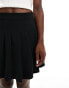 Фото #10 товара YAS pleated mini skirt in black - BLACK