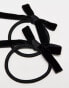 Фото #2 товара DesignB London pack of 2 mini velvet bow hair ties in black