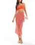 Фото #1 товара New Look satin midi skirt in red spot print