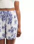 Фото #10 товара Abercrombie & Fitch linen blend shorts in white with blue floral print