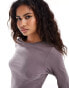 Фото #3 товара Weekday Milly super soft slim fit long sleeve t-shirt in mole