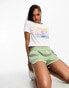 Levi's Homeroom cropped t-shirt with bubble logo graphic in cream