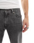 Фото #10 товара Levi's 555 '96 relaxed straight fit jeans in dark grey wash