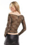 Фото #7 товара COLLUSION slash neck top in animal print