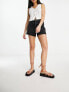 Фото #4 товара Levi's 80S mom shorts in black wash