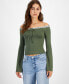 ფოტო #1 პროდუქტის Juniors' Off-The-Shoulder Long-Sleeve Top