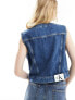 Фото #5 товара Calvin Klein Jeans denim badge logo vest in mid wash