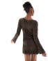 Фото #3 товара COLLUSION slash neck long sleeve crinkle mini dress in brown