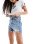 Фото #1 товара Stradivarius ripped denim short in medium blue