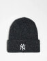 New Era New York Yankees wide cuff beanie in black