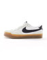 Фото #10 товара Nike SB Zoom Pogo Plus trainers in white and navy