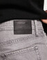 Фото #8 товара Jack & Jones Intelligence Chris loose fit jeans in light grey with abrasions