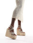 Фото #4 товара Simmi London Akela strappy espadrille in gold metallic