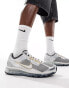 Nike Air Max 2013 trainers in silver and gold