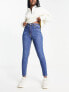 Фото #1 товара Джинсы женские Bershka – Mom Jeans в удобной посадке среднего цвета